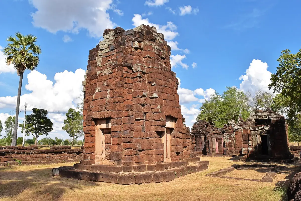 ปราสาทนางรำ ปราสาทนางรำ