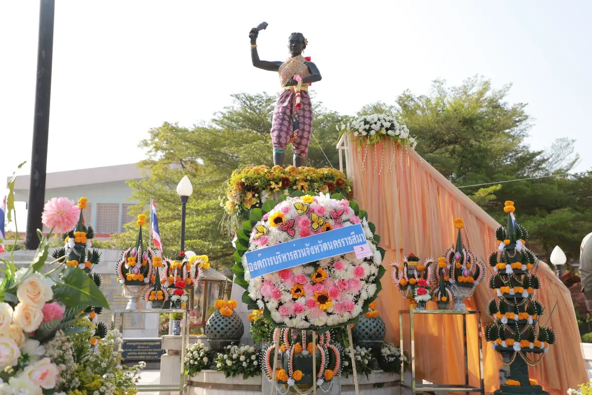 อนุสรณ์สถานนางสาวบุญเหลือ อนุสรณ์สถานนางสาวบุญเหลือ