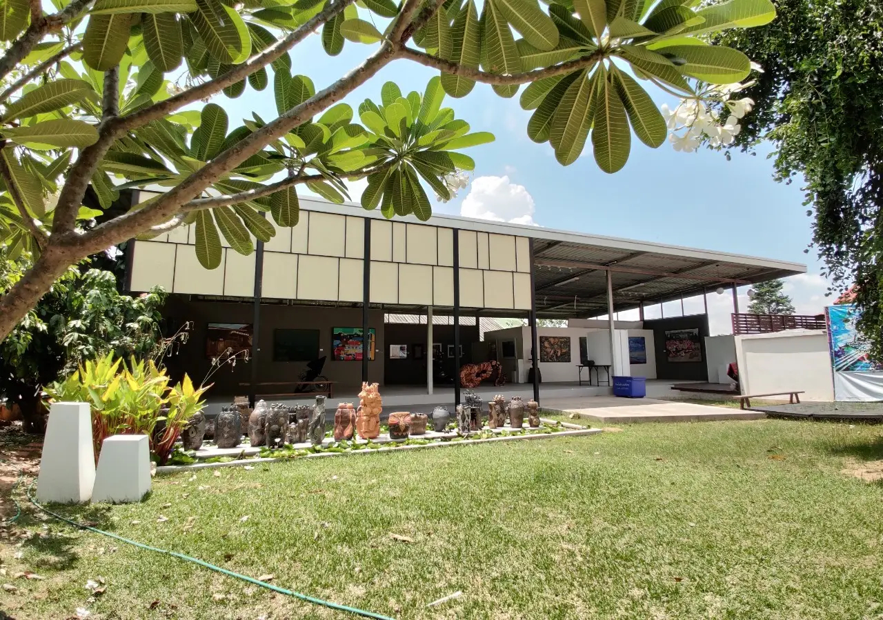 Tawee Art Gallery