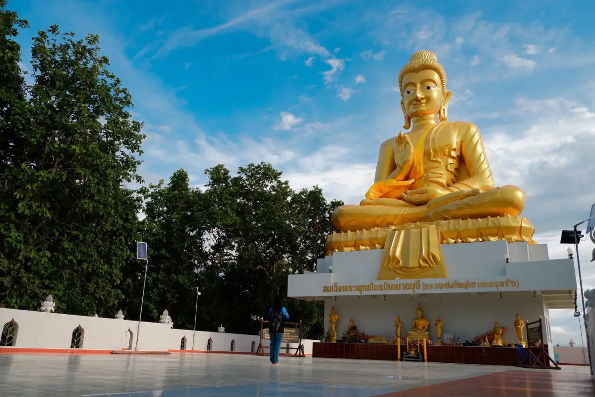 Wat Khao Takrut Rang Wat Khao Takrut Rang