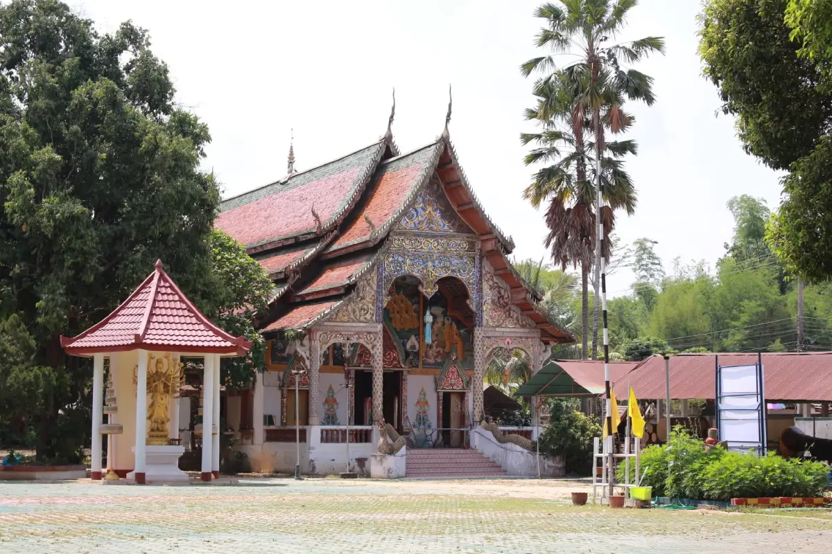 วัดเขื่อนผาก วัดเขื่อนผาก