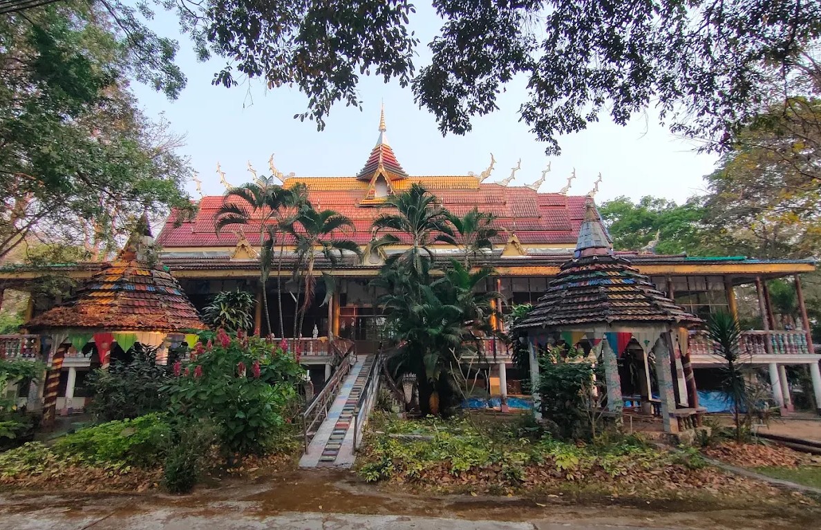 Wat Chetiyabanphot Wat Chetiyabanphot