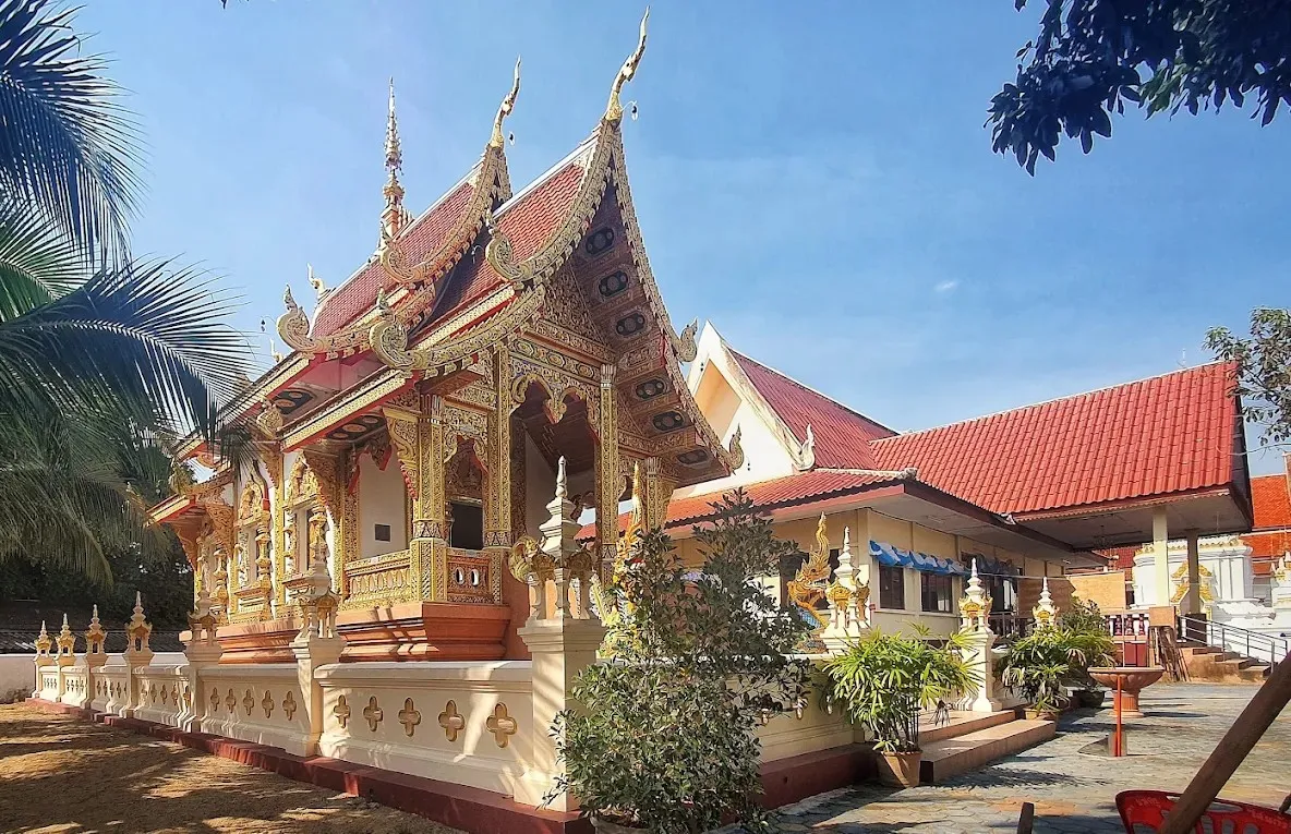 Wat Pa Lan (Thung Tom) Wat Pa Lan (Thung Tom)