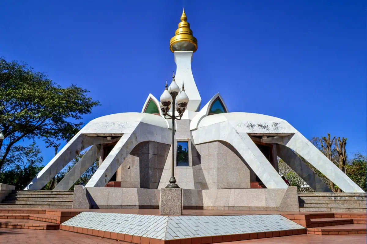 มณฑปหลวงปู่ขาว มณฑปหลวงปู่ขาว
