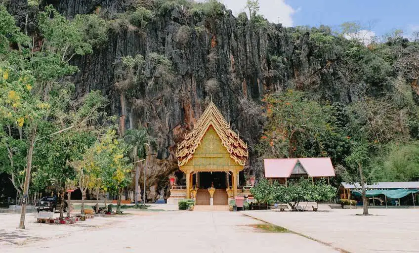 Tham Suwannakhuha Cave Nong Bua Lamphu