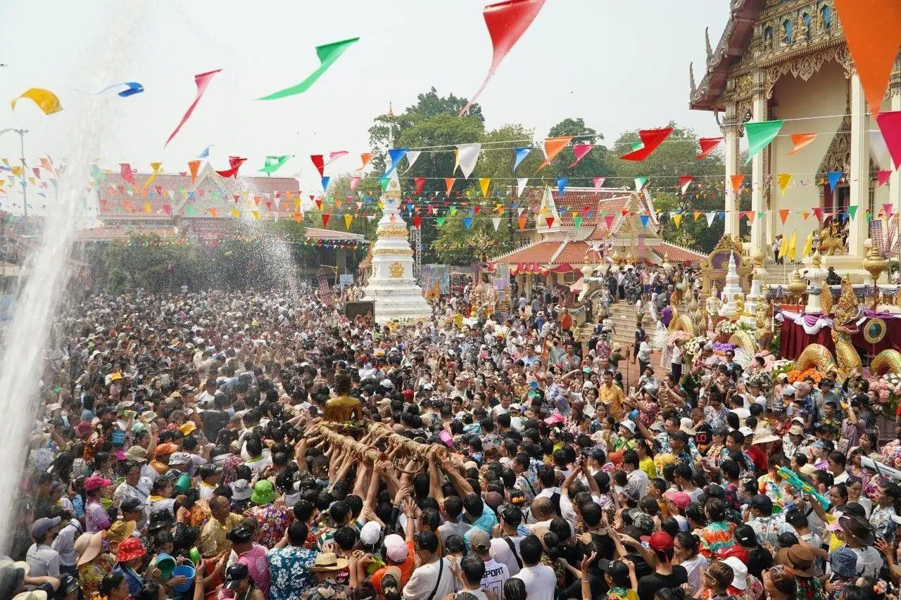 Luang Pho Phra Sai Songkran Festival