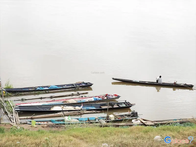 Freshwater Fishing Village