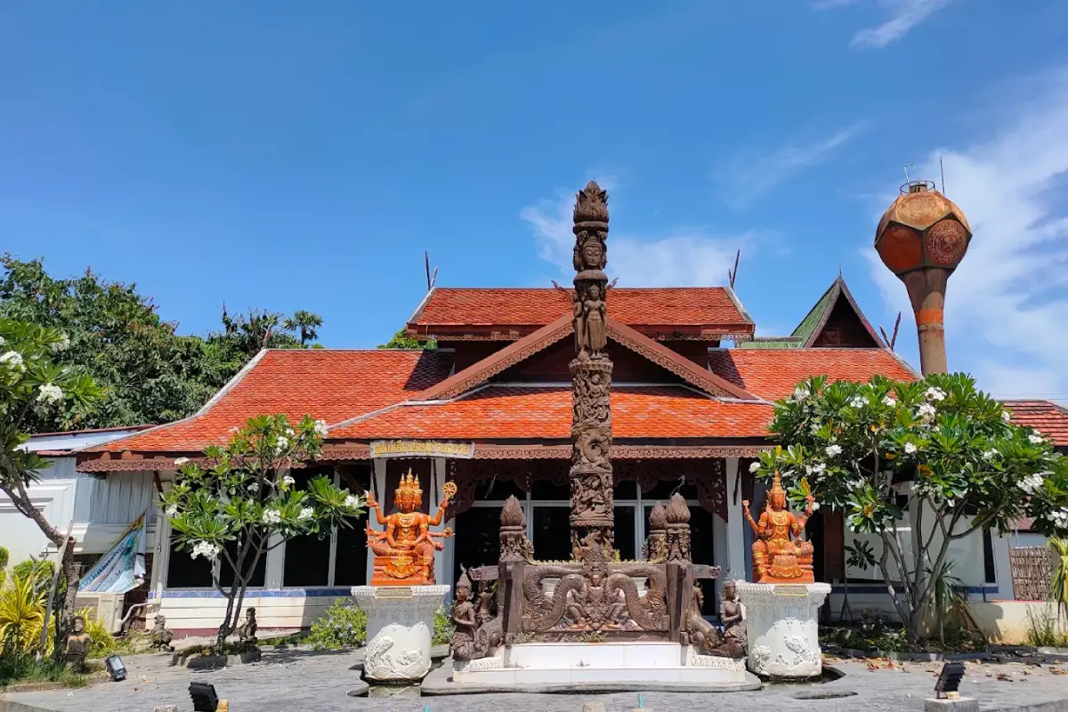 Wat Tawai Wat Tawai