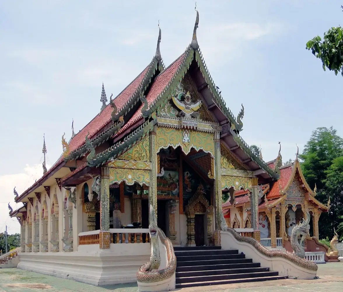 Wat Ton Phueng (San Sai) Wat Ton Phueng (San Sai)