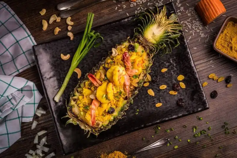 ข้าวผัดสัปปะรด