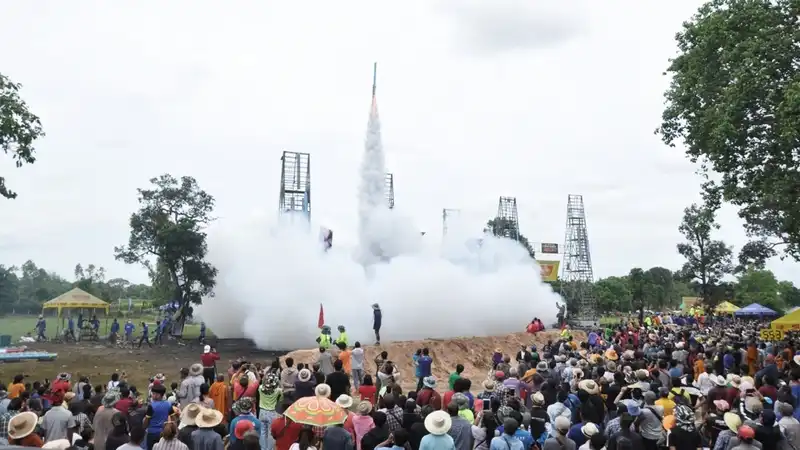 ประเพณีบุญบั้งไฟ ประเพณีบุญบั้งไฟ