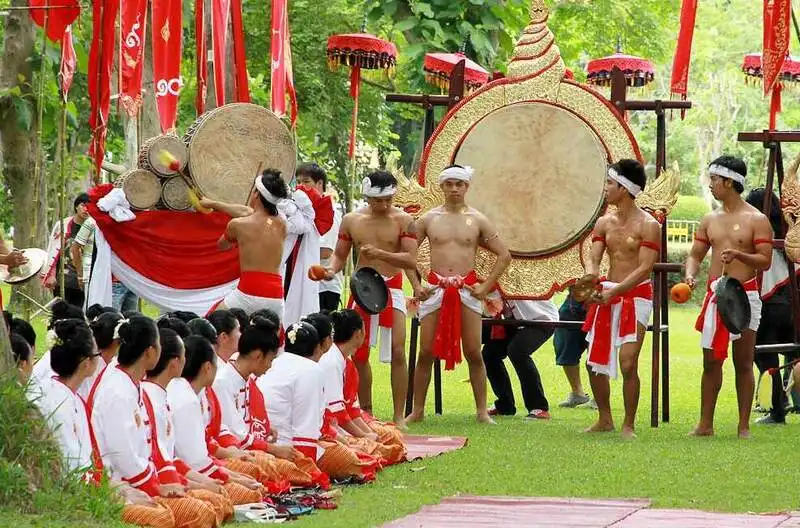 เพลงพื้นบ้านในภาคเหนือ เพลงพื้นบ้านในภาคเหนือ