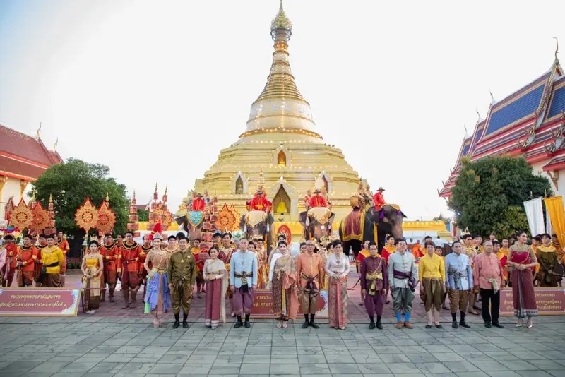 ประเพณีนบพระเล่นเพลง