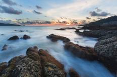 หาดกะหลิม