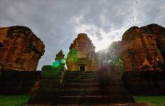 ปราสาทศีขรภูมิ