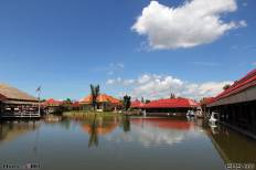 ตลาดน้ำหัวหินสามพันนาม