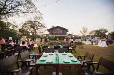 ทุ่งนาสะพานโยง