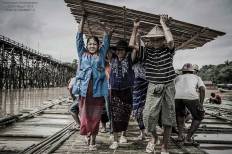สะพานมอญ (สะพานไม้อุตตมานุสรณ์)