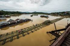 สะพานมอญ (สะพานไม้อุตตมานุสรณ์)