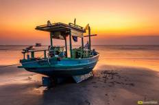 หาดแม่รำพึง (บ้านก้นอ่าว)
