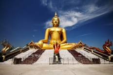 Wat Muang