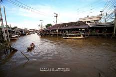 ตลาดน้ำยามเย็นอัมพวา