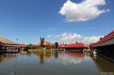 ตลาดน้ำหัวหินสามพันนาม
