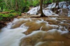 น้ำตกผาตาด