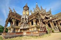 ปราสาทสัจธรรม