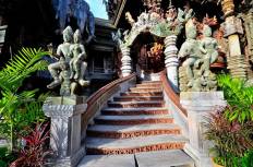 ปราสาทสัจธรรม