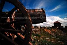 พร้อมมิตรฟิล์มสตูดิโอ