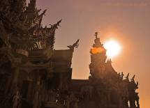 ปราสาทสัจธรรม