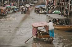 ตลาดน้ำยามเย็นอัมพวา