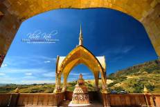 Wat Phra That Pha Sorn Kaew