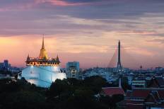 วัดสระเกศราชวรมหาวิหาร และภูเขาทอง