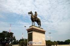 พระบรมรูปทรงม้า