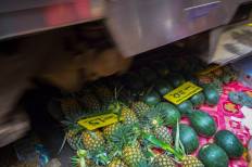 ตลาดร่มหุบ (ตลาดเสี่ยงตาย)