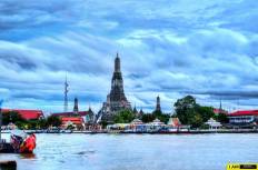 วัดอรุณราชวรารามราชวรมหาวิหาร