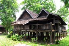 พิพิธภัณฑ์เรือนโบราณล้านนา