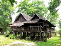 พิพิธภัณฑ์เรือนโบราณล้านนา