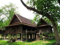 พิพิธภัณฑ์เรือนโบราณล้านนา