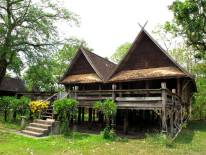 พิพิธภัณฑ์เรือนโบราณล้านนา