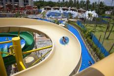สวนน้ำ สแปลช จังเกิ้ล ภูเก็ต