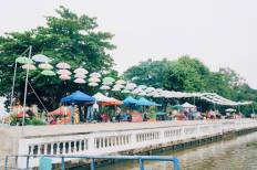 ตลาดน้ำวัดสรรเพชญ
