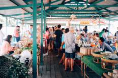 ตลาดน้ำวัดสรรเพชญ