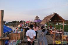 Sa Phan Khong Floating Market