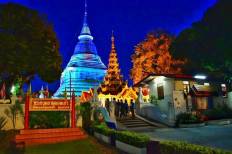 วัดพระแก้วดอนเต้าสุชาดาราม