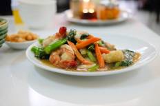 ร้านเจ้ไฝ ประตูผี