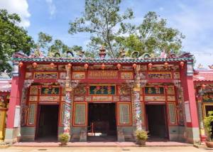 Kow Leng Ji Shrine