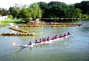 ประเพณีการแข่งเรือ